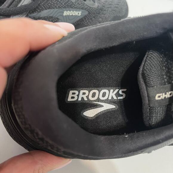 Brooks Ghost Max Womens Sneakers Size 8EE Extra Wide Black Athletic Running Gym - Picture 8 of 10